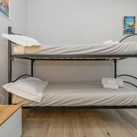 Garda Pearl - Pool Garage & Apartamento