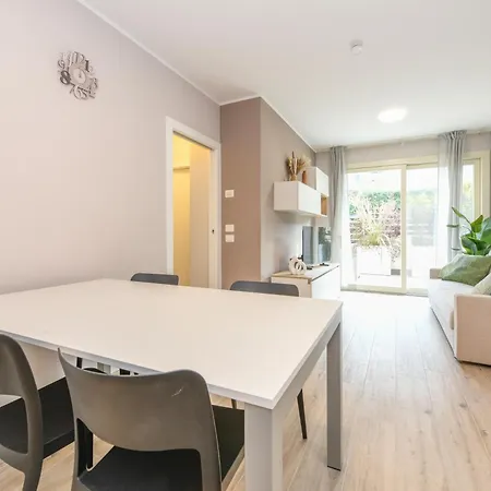 Garda Pearl - Pool Garage & Apartamento *