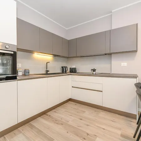 Apartamento Garda Pearl - Pool Garage & Desenzano del Garda